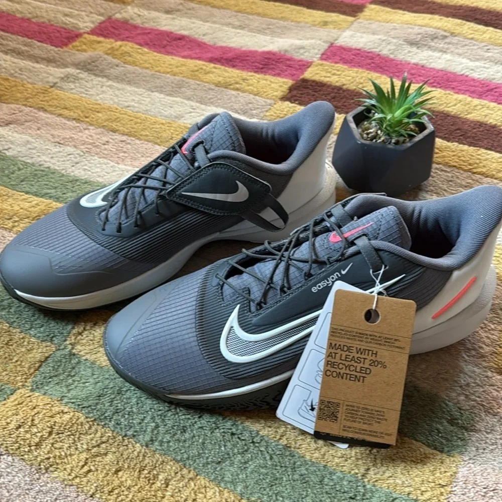 NWT Nike Precision7 FN4322-003  Basketball Shoes for men’s size 9.5